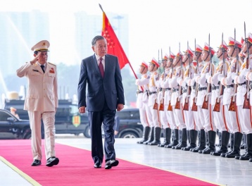 Tổng Bí thư, Chủ tịch nước Tô Lâm: Bảo vệ an ninh theo nguyên tắc “phát triển đến đâu, an ninh đến đó”