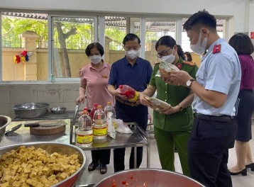 Sửa Luật An toàn thực phẩm: Quản lý theo nguy cơ, cắt giảm thủ tục 