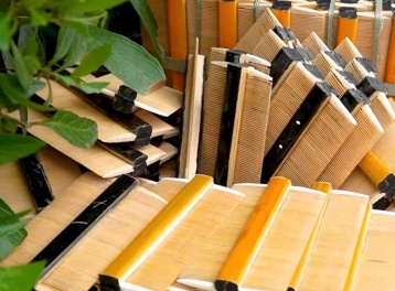 Làng nghề và câu chuyện “kể lại” giá trị sản phẩm