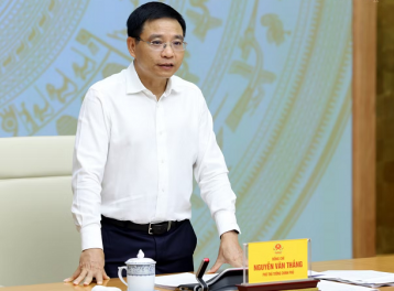 Phó Thủ tướng Nguyễn Văn Thắng: Xử lý dứt điểm vướng mắc Thuế và Hải quan trước ngày 31/8