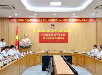 Hà Tĩnh: Bổ nhiệm, giao quyền 5 cán bộ lãnh đạo