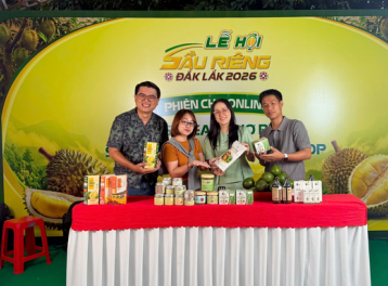 Đắk Lắk: Lãnh đạo xã làm KOL livestream bán sầu riêng, chốt hơn 5.500 đơn hàng