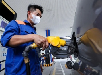 Giá xăng dầu tăng trở lại từ 15h chiều nay