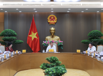 Không để cơ sở y tế thiếu trang thiết bị, người dân thiếu thuốc vì vướng cơ chế