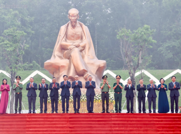 Tổng Bí thư, Chủ tịch nước Tô Lâm dự lễ khánh thành tượng đài 'Bác Hồ với Ngày hội non sông'