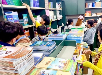Thủ tướng yêu cầu cung ứng đủ sách giáo khoa, báo cáo trước ngày 22/9
