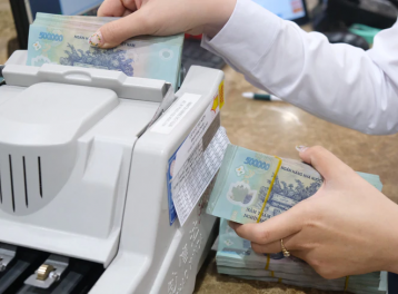 NHNN làm rõ quy định giám sát phòng chống rửa tiền với khách VIP