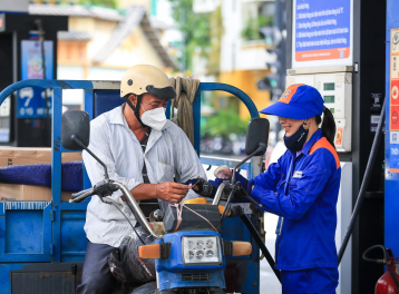VCCI đề nghị làm rõ quyền tự quyết giá xăng dầu, bỏ rào cản phân phối
