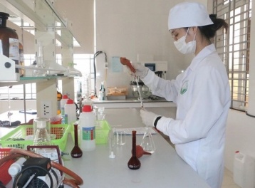 Bộ Y tế đề xuất siết chặt quy định ghi nhãn hóa chất, chế phẩm diệt côn trùng, diệt khuẩn