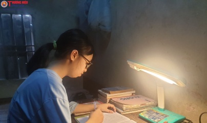 Hà Tĩnh: Học sinh nghèo có nguy cơ tạm gác giấc mơ học đại học 