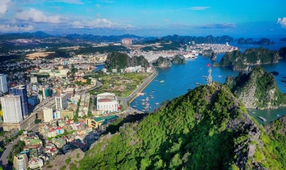 Tỉnh Quảng Ninh sẽ khai thác 2 tuyến du lịch mới trên vịnh Bái Tử Long từ tháng 4/2023