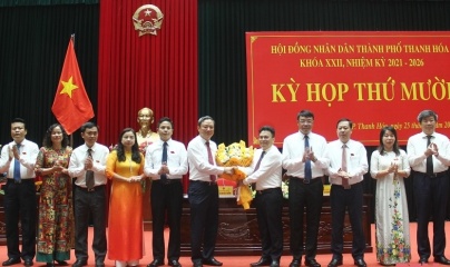Ông Trần Anh Chung được bầu giữ chức chủ tịch UBND TP Thanh Hóa
