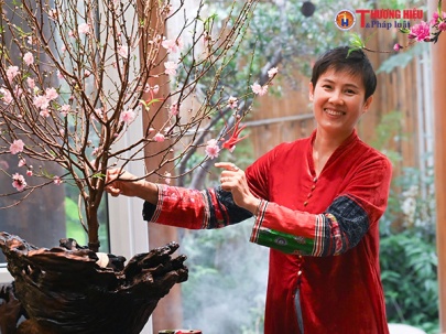Nghệ nhân Thanh Hiền và nghệ thuật cắm hoa Ikebana đón Tết Nguyên Đán Ất Tỵ