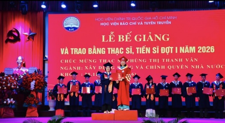 Siết đào tạo tiến sĩ: Chấm dứt tình trạng vừa đi làm, vừa học lấy bằng