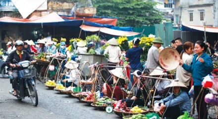 Hà Nội đặt mục tiêu xóa bỏ “chợ cóc” và điểm kinh doanh tự phát theo lộ trình cụ thể