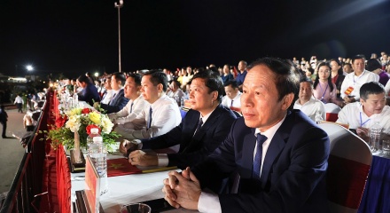 Phó Thủ tướng Chính phủ Lê Tiến Châu dự Chương trình 'Bản hùng ca trên sông'