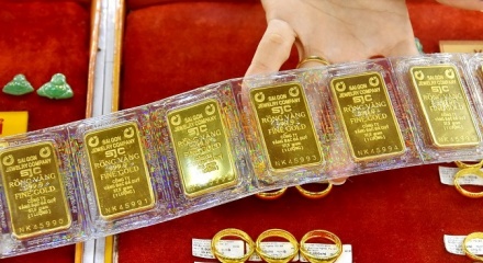Giá vàng và ngoại tệ ngày 26/4: Vàng tăng mạnh, USD trượt giá