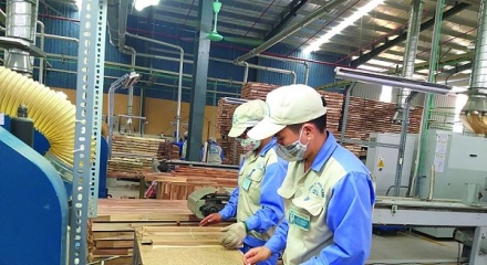 Xuất khẩu gỗ và sản phẩm gỗ khởi sắc trong 4 tháng đầu năm