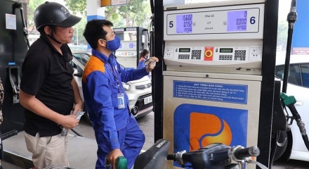 Giá xăng, dầu giảm mạnh từ 15h chiều nay