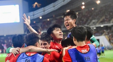 Thủ tướng gửi thư chúc mừng Đội tuyển bóng đá nam U22 và Đội tuyển nữ Futsal quốc gia Việt Nam