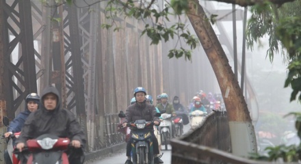 Dự báo thời tiết ngày 23/12: Bắc Bộ có mưa rải rác, Nam Bộ nắng nóng