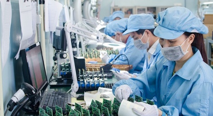 Xuất khẩu máy tính và linh kiện dẫn dắt đà tăng trưởng nhóm hàng tỷ đô