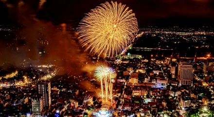 Hải Phòng bắn pháo hoa 2 điểm chào đón năm mới 2026