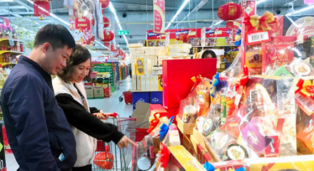 Hàng Việt giữ vai trò chủ lực trên thị trường mua sắm Tết Bính Ngọ 2026