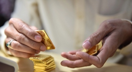 Phạt nặng và tịch thu tài sản với những trường hợp mua bán “trao tay” ngoại tệ, vàng không phép