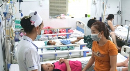 Bộ Y tế cảnh báo khẩn về bệnh sốt xuất huyết, tay chân miệng