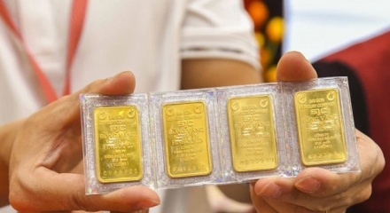 Giá vàng và ngoại tệ ngày 14/1: Vàng thế giới giảm nhẹ, trong nước neo cao