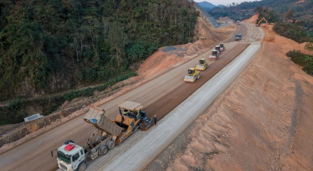 Bộ trưởng Bộ Xây dựng ghi nhận nỗ lực thi công hai dự án cao tốc trọng điểm tại Lạng Sơn và Cao Bằng