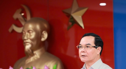 Xây dựng giai cấp công nhân Việt Nam hiện đại, lớn mạnh trong kỷ nguyên phát triển mới của dân tộc