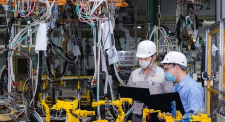 Ngành sản xuất Việt bứt phá, chỉ số PMI đạt 52,5 điểm trong tháng 1