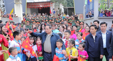 Thủ tướng Chính Phủ Phạm Minh Chính dự lễ khởi công dự án Trường liên cấp Cẩm Thạch