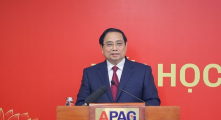 Thủ tướng: Nếu thể chế kiến tạo là 'đường ray' thì năng lực quản trị chính là 'đầu tàu' 