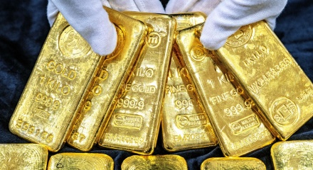 Giá vàng 1-3: Đồng loạt tăng kỷ lục, dự báo đà tăng chưa dừng lại