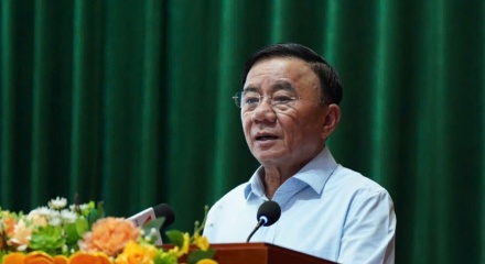 Thường trực Ban Bí thư Trần Cẩm Tú dự Hội nghị tiếp xúc giữa cử tri tại Đà Nẵng