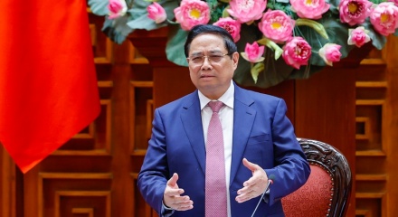 Thủ tướng: Dứt khoát không để thiếu xăng dầu trong mọi trường hợp