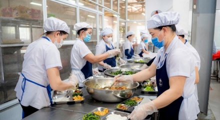 Bộ Y tế siết chặt hậu kiểm 3 nhóm thực phẩm trọng điểm, quyết dẹp hàng giả  