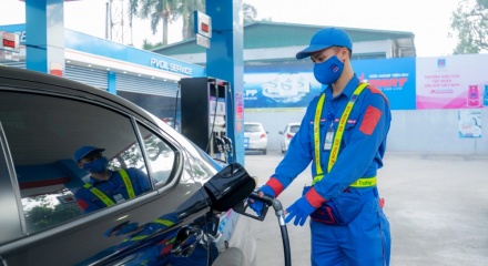 Đề xuất kéo dài thời hạn giảm thuế nhập khẩu xăng dầu 0% đến hết tháng 6/2026