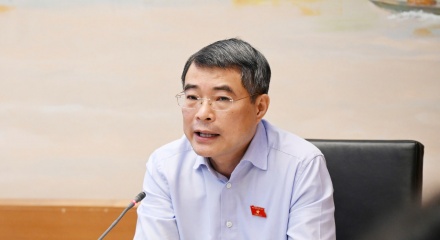 Thủ tướng: Không chấp nhận tăng trưởng 'nóng' mà đánh đổi bằng bất ổn vĩ mô