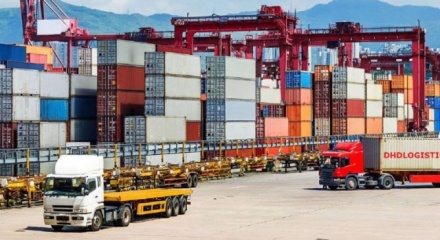 Bộ Công Thương cắt giảm 36 thủ tục xuất nhập khẩu từ ngày 1/5