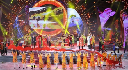 Ngày Văn hóa các dân tộc Việt Nam: Tôn vinh bản sắc 54 dân tộc tại 'Ngôi nhà chung'