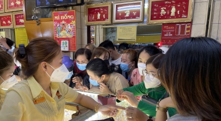 Giá vàng ngày 16/4: Vàng SJC và nhẫn trơn 'bốc hơi' 1,5 triệu đồng/lượng