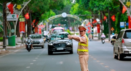 Tăng cường vận tải và bảo đảm ATGT dịp nghỉ Lễ Giỗ tổ Hùng Vương, 30/4 và 1/5