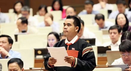 Đãi ngộ nghệ nhân: 'Muốn giữ tiếng chiêng ngân phải giữ được cái bụng ấm'