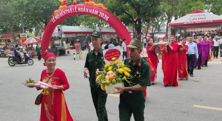Lễ hội đền thờ Lê Hoàn: Nơi phô diễn sự sáng tạo các sản phẩm làng nghề truyền thống