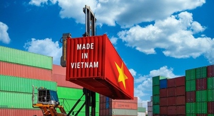 Việt Nam đứng thứ 18 trong tổng số 30 nền kinh tế xuất khẩu lớn nhất năm 2025