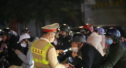 Hơn 2.200 lái xe vi phạm nồng độ cồn, nhiều xe khách chạy quá tốc độ dịp nghỉ Giỗ Tổ 